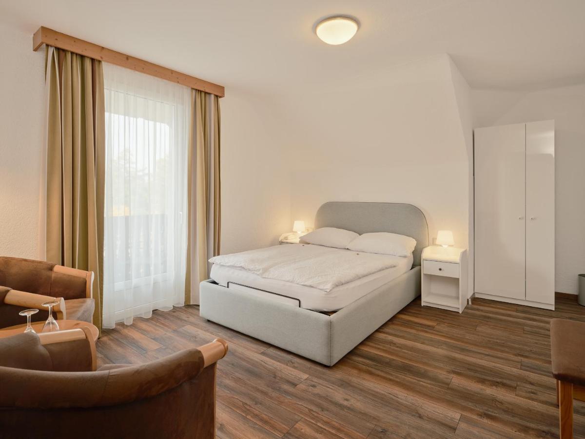 Gaestehaus Waldeck Titisee-Neustadt Exterior photo